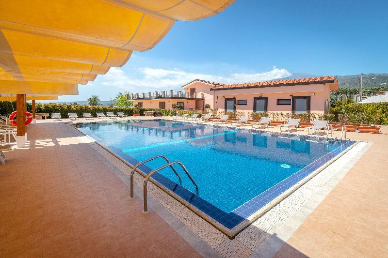 Il Giardino Country Holiday With Pool 陶尔米纳 外观 照片
