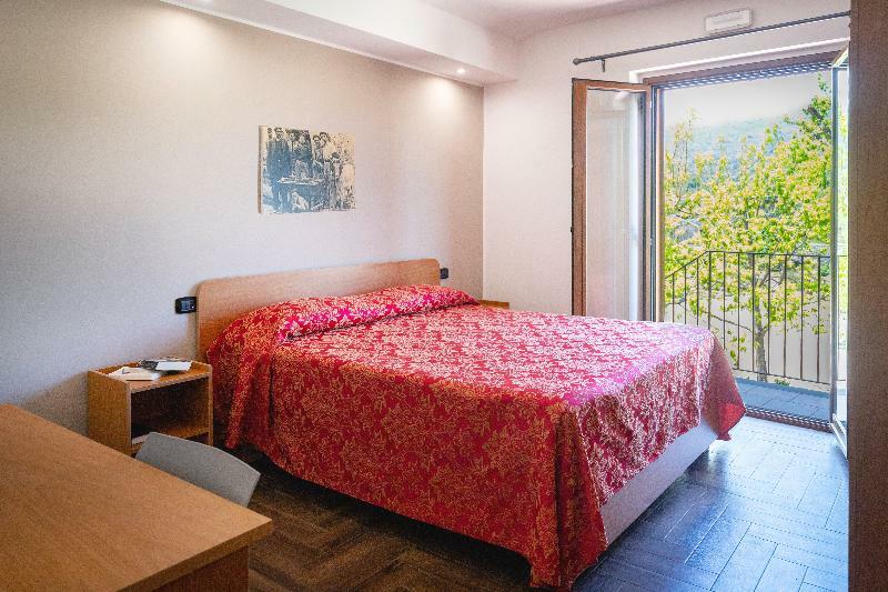 Il Giardino Country Holiday With Pool 陶尔米纳 外观 照片